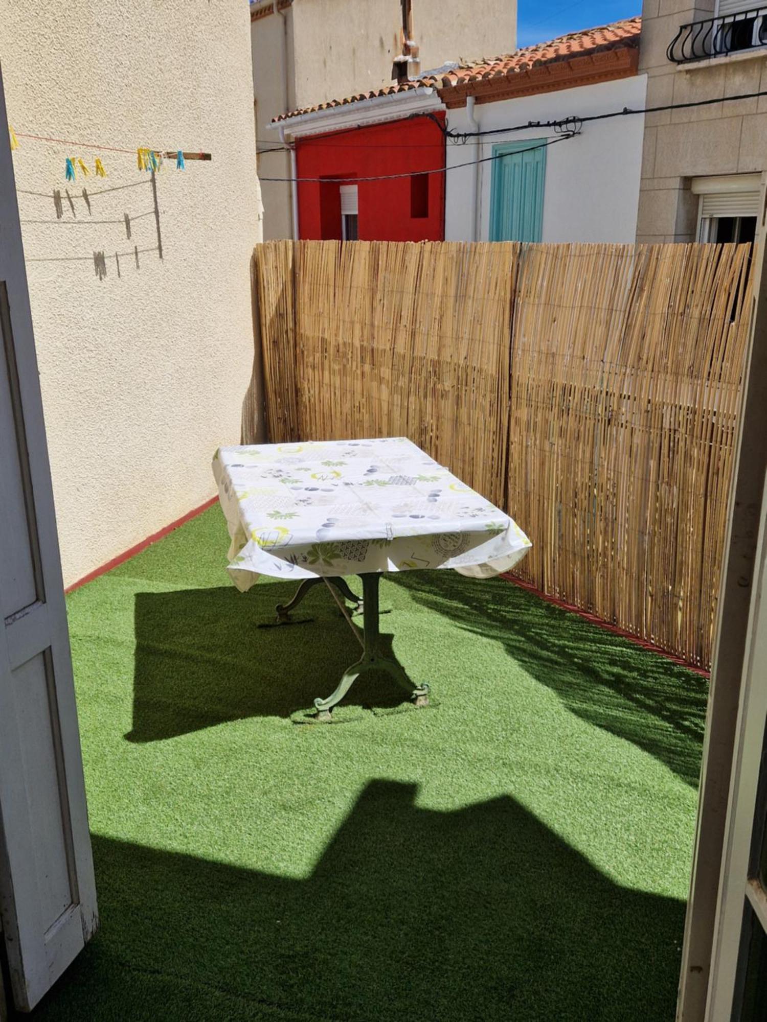 Appartement Avec Terrasse Saint Laurent De La Salanque Екстериор снимка